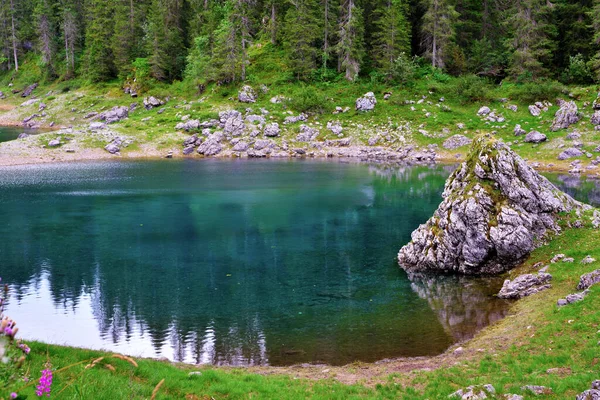 Carezza Jezero Dolomiti Alto Adige Italy — Stock fotografie