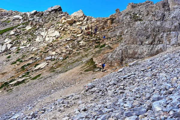 Salta Hacia Torre Ruta Refugio Pisa Latemar Predazzo Pampeago Dolomites —  Fotos de Stock