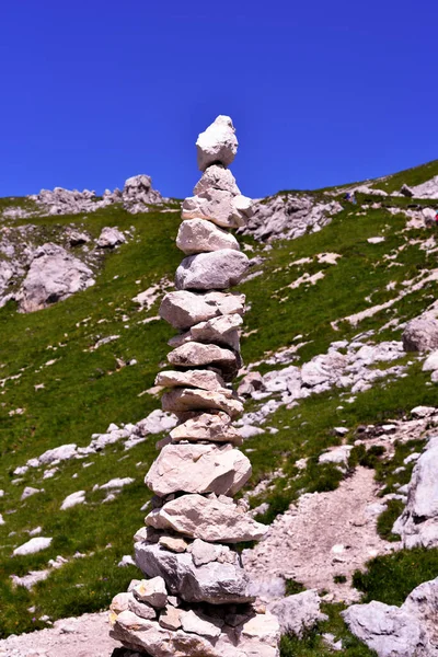 Salta Hacia Torre Ruta Refugio Pisa Latemar Predazzo Pampeago Dolomites —  Fotos de Stock