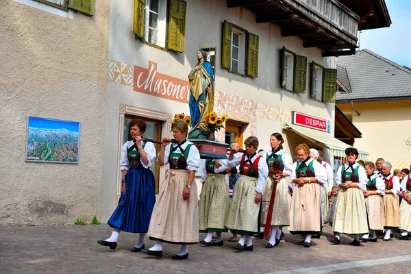 Letni Festiwal Procesji Schuetzen Koncert Zespołu Muzycznego Sierpnia 2019 Collepetra — Zdjęcie stockowe