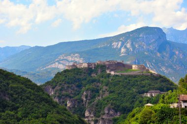 Beseno Kalesi XII. Yüzyıl İtalya 'da Folgaria Trento