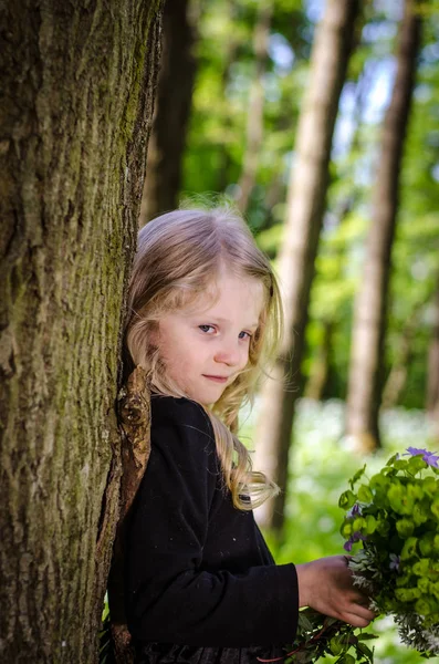 Piękne blond dziewczyna portret — Zdjęcie stockowe