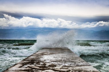 büyük dalgalar deniz