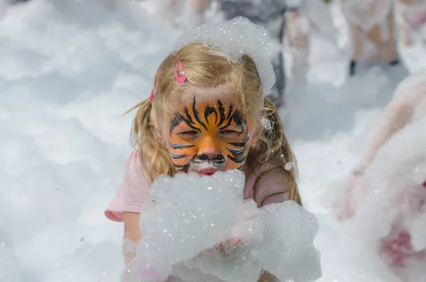 Fun in foam party — Stock Photo, Image