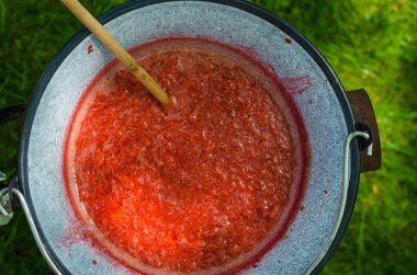 Kayısılı çilekli marmelat.