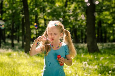 sabun köpüğü üfleme
