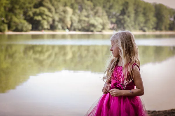 Retrato de uma menina — Fotografia de Stock