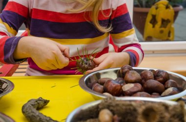 sonbahar craftsmaship etkinlikler ve Hobiler ile etkin çocuk