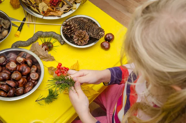 sonbahar craftsmaship etkinlikler ve Hobiler ile etkin çocuk