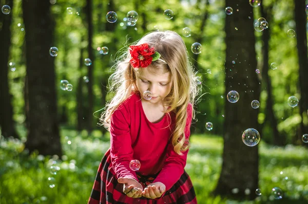 Zábava s mýdlové bubliny — Stock fotografie