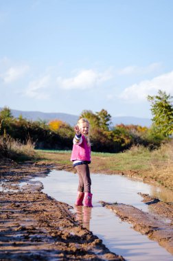 Güneşli yaz gününün tadını çıkar