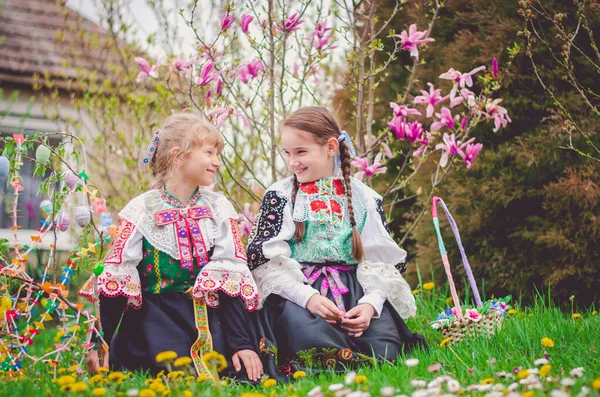 Velikonoční kostýmy a tradice — Stock fotografie