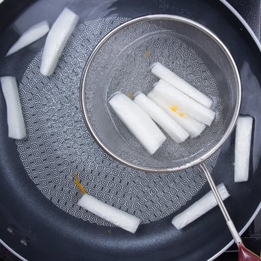 Şef yandım parsnipwith sıcak su