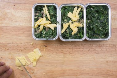 Peynir ıspanak kutusunu için dilimleme