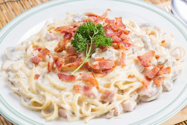 Spaghetti carbonara on the plate — Stock Photo, Image
