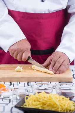 Şef kesme bebek Mısır 