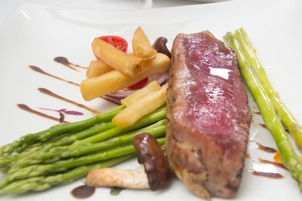 Beef Steak  on plate — Stock Photo, Image