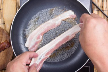 Şef pastırma tavada kızartma