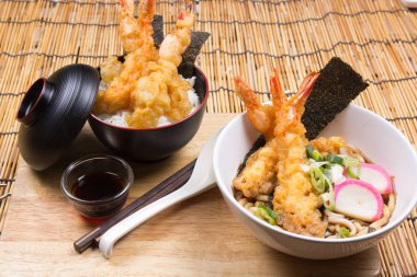 Pirinç ve Udon Ramen tempura