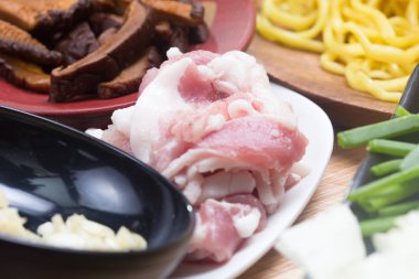 Madde Yakisoba yemek pişirmek için