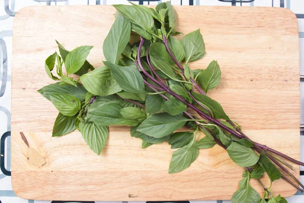 Ahşap geniş Tay fesleğen yaprağı 