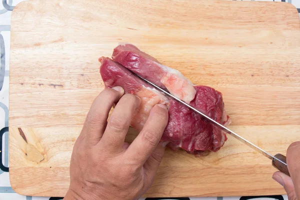 Şef kesme sığır eti pişirme önce 