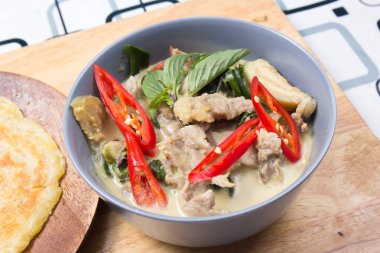 Sığır Yeşil köri 