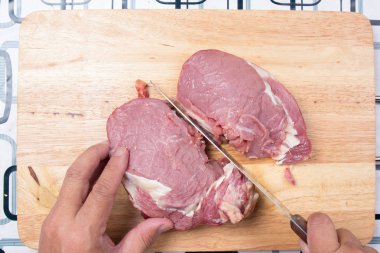 Şef kesme sığır eti pişirme önce 