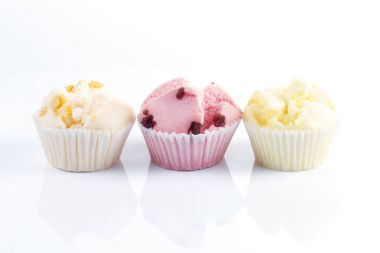 Çeşitli meyve yumuşak kek 