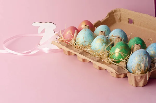 Paskalya geçmişi. Mutlu Paskalyalar. Yumurta ve tavşan.