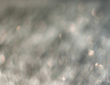 Siyah arkaplanda su damlacıkları