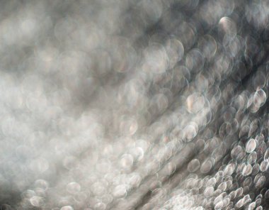 Siyah arkaplanda su damlacıkları