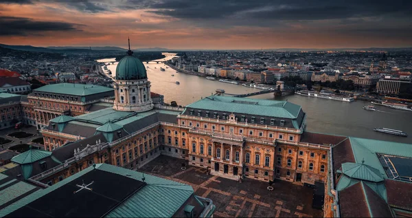 Flygfoto Färgglada Budapest Dramatisk Himmel Fantastisk — Stockfoto