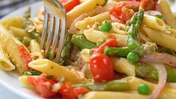 Macarrão Fechar Processo Fabrico Massas Penne — Fotografia de Stock