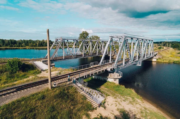 Stalowe Mosty Kolejowe Góry Transport Pociągiem — Zdjęcie stockowe