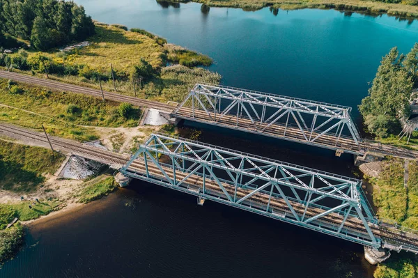 Stalowe Mosty Kolejowe Góry Transport Pociągiem — Zdjęcie stockowe