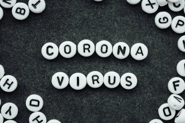 Слова Corona Virus Маленьких Білих Літер Чорному Тлі — стокове фото