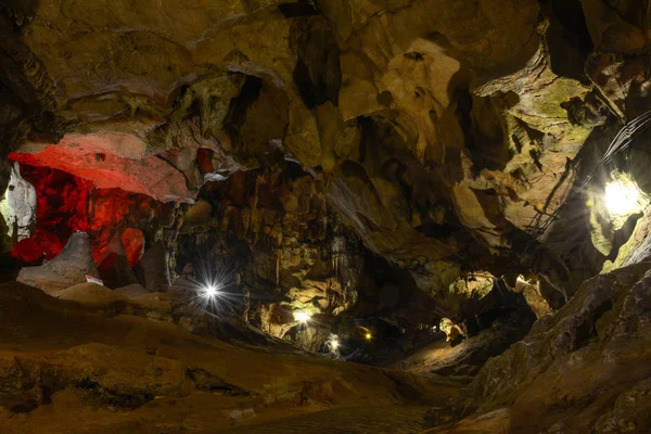 Chiang Dao jeskyně v Chiangmai, Thajsko — Stock fotografie