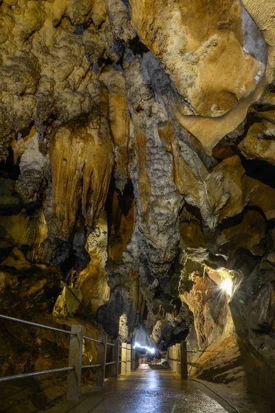 Chiang Dao jaskini w Chiangmai Tajlandia — Zdjęcie stockowe