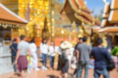Chiang Mai Tayland, tapınak yürüyüş insanların bulanık hareket