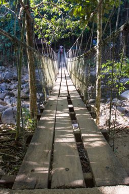 halat köprü Klong Pai nimet şelale, Chanthaburi ili 