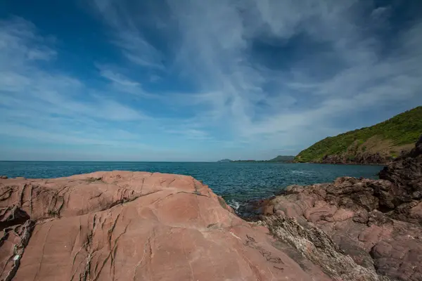Roze stenen strand, Chantaburi in Thailand — Stockfoto