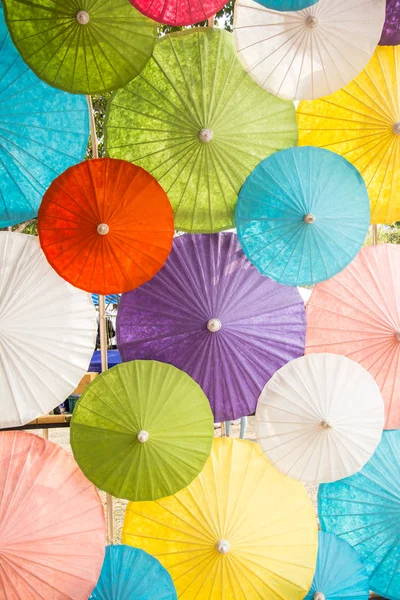 Coloré de parapluies en thailand — Photo