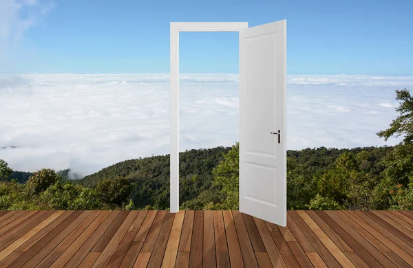 Krajobraz za otwarcie drzwi, 3d — Zdjęcie stockowe