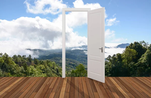 Paisaje detrás de la puerta de apertura, 3D — Foto de Stock