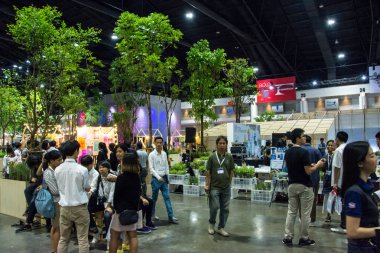 Nonthaburi - 6 Mayıs 2017: İnsanlar mimar expo'17 .