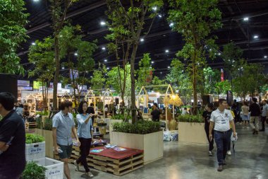 Nonthaburi - 6 Mayıs 2017: İnsanlar mimar expo'17 .