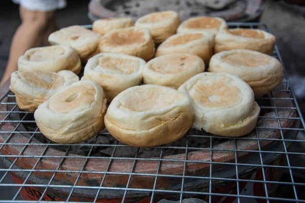 Pane tostato alla griglia — Foto Stock