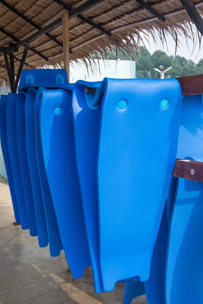 Arkusz gumowy z play woda suwaka w parku wodnym — Zdjęcie stockowe