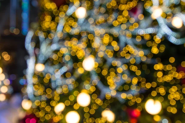 Fondo de Navidad abstracto con luces desenfocadas —  Fotos de Stock